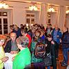 Nach der Präsentation kamen die Bürger im Kursaal ins Gespräch.