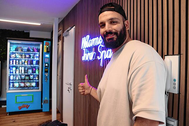 Inan Ödünc hat Ende Juli den Automaten-Späti am Landungsplatz eröffnet.