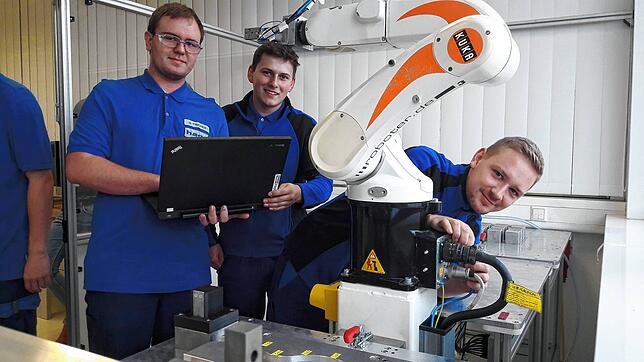 Innovation kommt in vielen unterschiedlichen Formen daher: Schon vor einigen Jahren beteiligten sich Auszubildende der Hago Küssaberg am ...