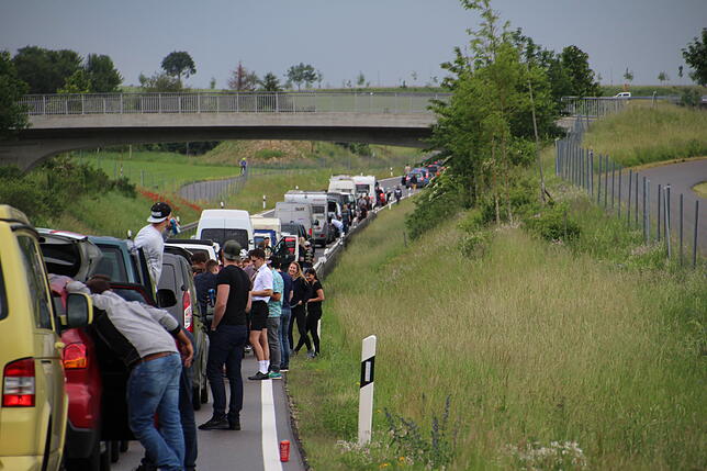 Bild 2: Von Stau bis Platzregen: Der erste Tag auf dem Southside-Festival in Bildern und Videos