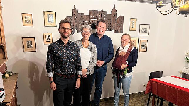 Staatssekretärin Elke Zimmer (Zweite von links) ist zu Besuch beim Grünen-Kreisverband in Waldshut, rechts neben ihr steht der ...