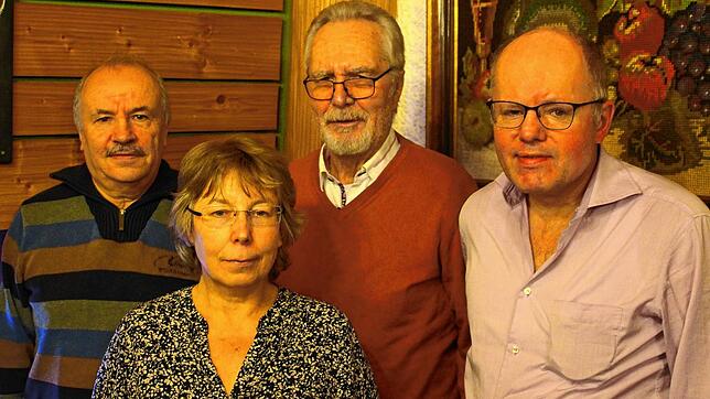 Die Geehrten der Hotzenwälder Wanderfreunde Gerald Niklas, Aurica Niklas, Georg Krause und Axel Völkle (von links).