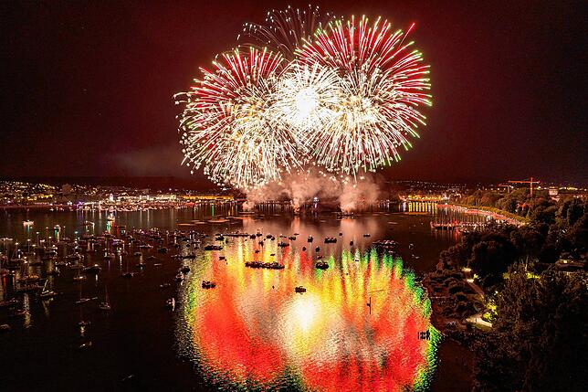 Bild 17: Spektakuläre Bilder vom Feuerwerk bei Seenachtfest und Fantastical 2022