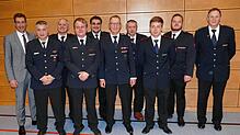 Die Geehrten und Beförderten: OB Erik Pauly (von links), Löschmeister Paulo Gomes, Abteilungskommandant Martin Kiefer, Oberfeuerwehrmann ...