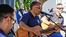 Am verkaufsoffenen Sonntag „Musik uff de Gass“ ist wieder für jede Menge Unterhaltung in der Stadt gesorgt. An vielen Stellen werden ...