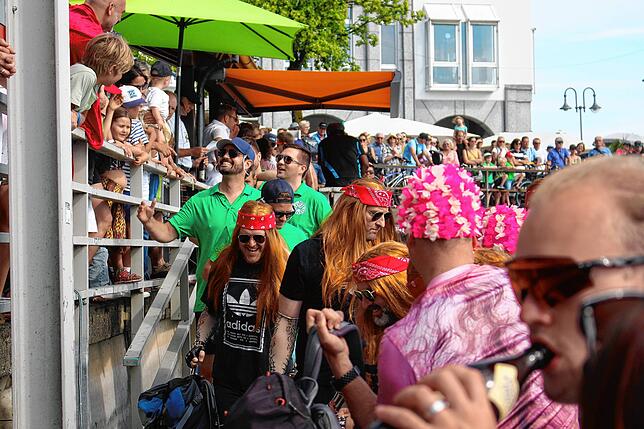 Bild 14: Die besten Bilder vom Drachenboot-Cup beim Seehasenfest (1)