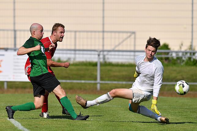 Bild 24: SV Herten rettet ein 1:1 gegen den FC Wallbach &ndash; und wir haben Bilder!