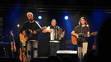&bdquo;Süden II&ldquo; beim Kulturufer in Friedrichshafen (von links): Werner Schmidbauer, Martin Kälberer und Pippo Pollina ...
