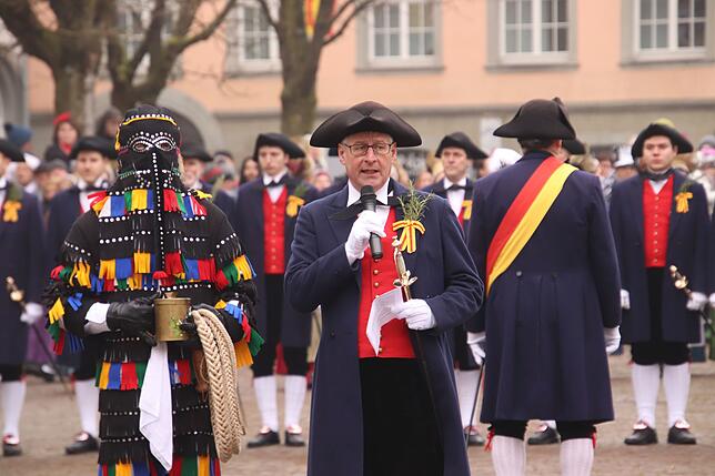 Bild 4: Schwerttanz beim Narrentag: In Bildern und Videos zum Nacherleben