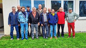 Die ehemalige Meistermannschaft trifft sich 50 Jahre später wieder (von links): Roland Burger, Gerhard Baumann, Rainer Hirt, Manfred ...