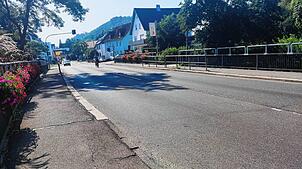 Blick auf die Aachbrücke in Rielasingen. Hier wurde die Frau gestoppt.