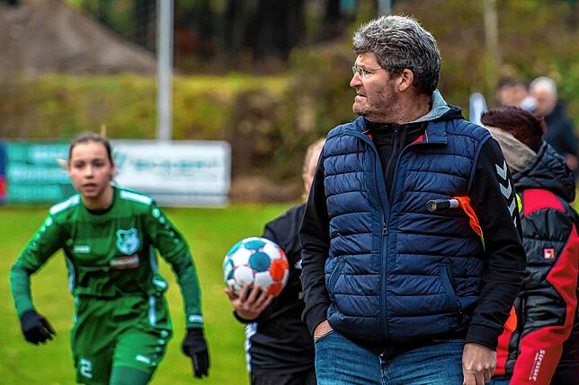Bild 6: Fußballerinnen des SV Niederhof besiegen die SG Marbach II &ndash; und wir haben Bilder!