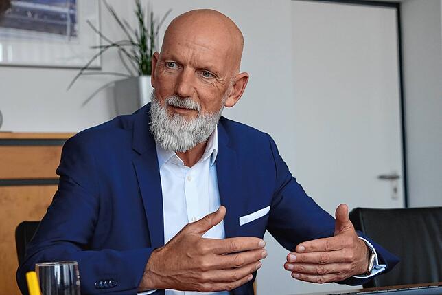„Die nächsten zehn Jahre werden für die Stadtwerke entscheidend sein“, sagt Norbert Reuter, Geschäftsführer der Stadtwerke ...