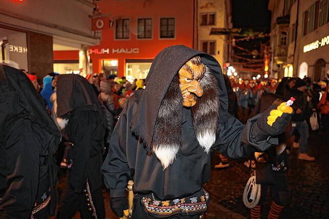 Bild 2: Endlich! Butzenlauf stimmt Konstanzer auf die Straßenfasnacht ein