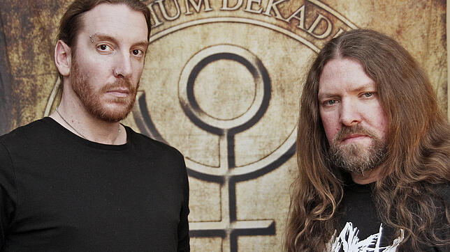 Pascal Vannier (links) und Christian Jakob von der Band Imperium Dekadenz sind sauer. Eine Band aus Mexiko hat ihr Album Meadows Of ...