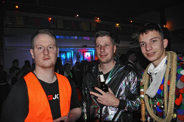 Bild 12: Markdorfs Lumpenball: Faszinierende Bilder von der Narrenzunft in der Stadthalle