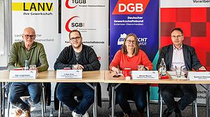 Vertreter des IGR sprechen über prekäre Bedingungen in der 24-Stunden-Pflege in ihren Ländern: (von links) Sigi Langenbahn ...