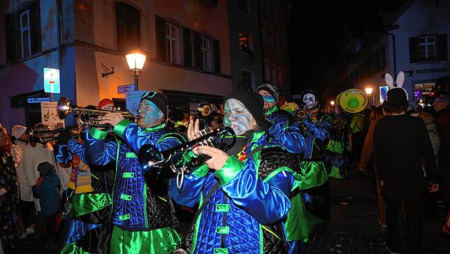 Bild 11: Schmotziger Dunschtig: Hier spielt die (Guggen-)Musik in Konstanz