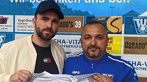 Vater und Sohn: Fabio Viteritti (links) wird als spielender Co-Trainer gemeinsam mit seinem Vater Franco Viteritti, der sportlicher ...