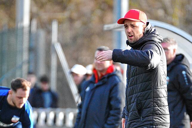 Klare Anweisungen: Die taktischen Vorgaben von Trainer Danijel Kovacevic wurden von seinem Team perfekt umgesetzt.