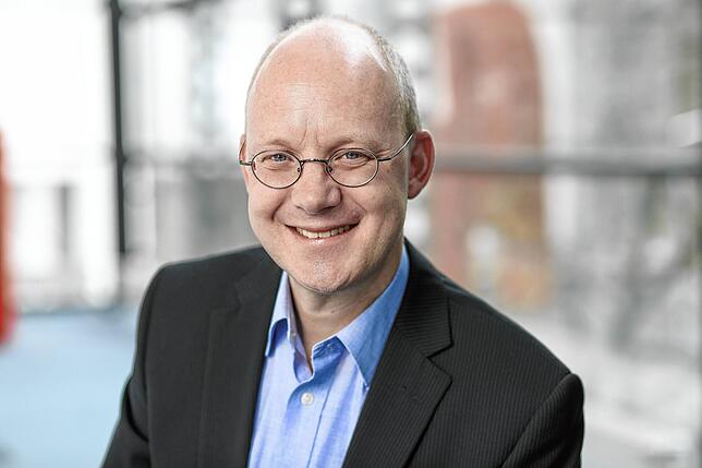 Wirtschaftswissenschaftler Andrew Lee stammt aus Manchester und lehrt seit 2009 in Karlsruhe an der Dualen Hochschule Baden-Württemberg.
