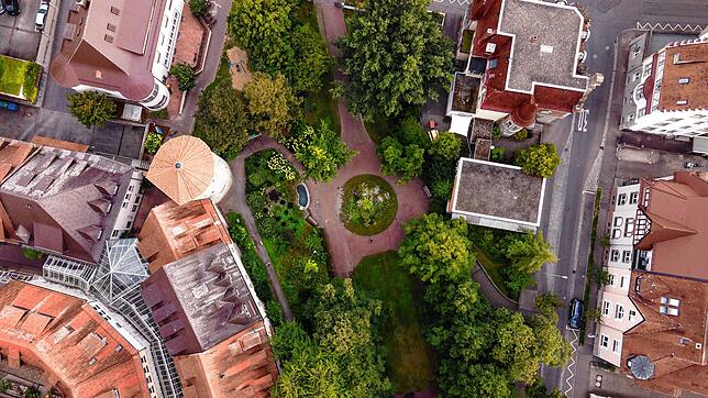 Blick aus der Luft auf den Radolfzeller Stadtgarten.