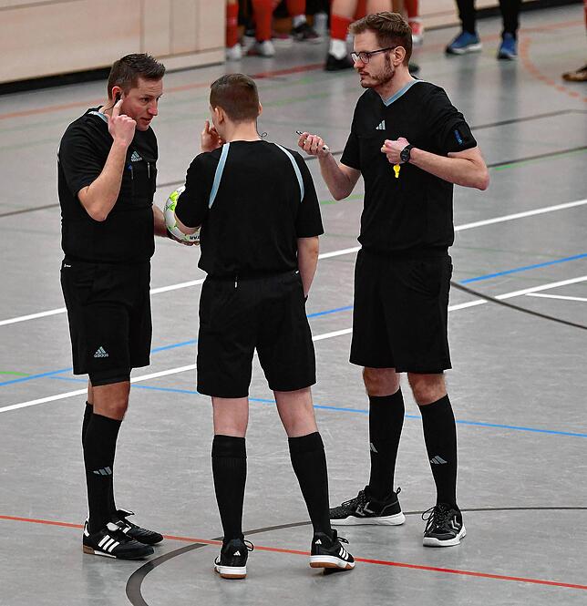 Bild 15: SC Niederhof/Binzgen unterliegt FC Freiburg-St. Georgen im Futsal-Halbfinale – und wir haben Fotos!