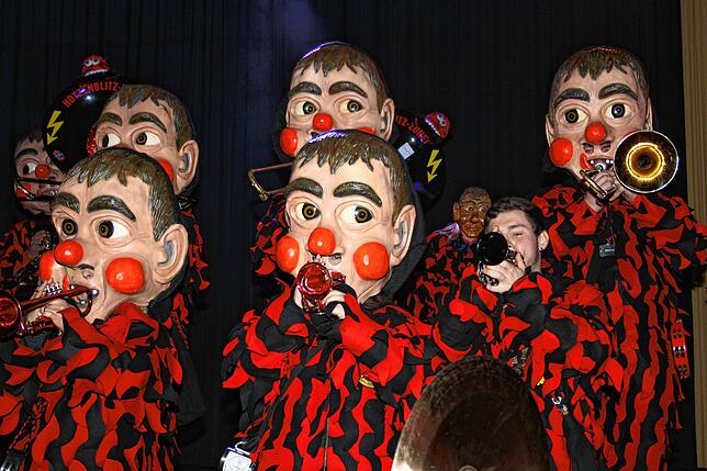 Sorgte für Stimmung bei der Gugge-Garde-Gaudi Night in Todtmoos: die Guggenmusik der Hotzenblitzzunft Görwihl.