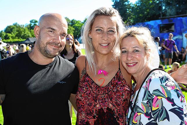 Bild 15: Gute-Zeit: Bilder von DJ Pretty Pink und Anja Schneider beim Festival in Konstanz