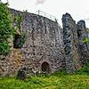 Die Mauern der Ruine Homburg oberhalb von Steißlingen auf einem Archivbild vom August 2021. Auch den Wald zwischen Steißlingen und der ...