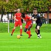 Luis Richter (rechts) schoss das 1:0 für die SG Marbach/Rietheim in der Partie gegen den FC Bad Dürrheim (Mateo Radosavjevic (links) und ...