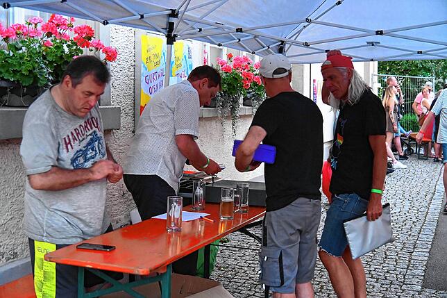 Bild 24: Sommer, Musik, gute Laune: So feierte Gurtweil das Gurtwiil Open Air 2025 - Das sind die besten Bilder