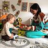 Seit Patricia Barberio wieder arbeitet, geht es ihr besser. Sie hat einen Ausgleich zu dem Vollzeit-Mama-Sein und genießt es, wieder ...
