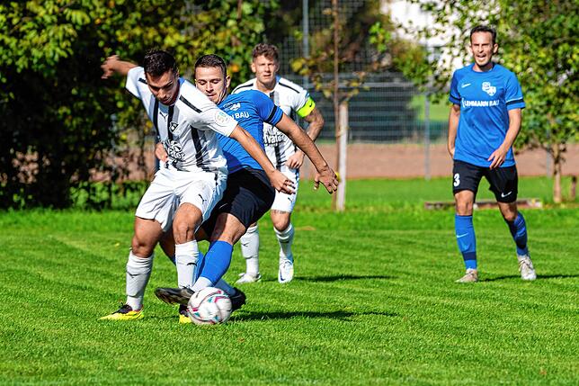 Bild 4: FC Wittlingen setzt sich mit 2:1 gegen die SG Mettingen-Krenkingen durch &ndash; und wir haben Bilder!