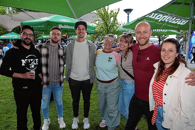 Bild 11: Gute Laune beim Open-See-Festival 2024 – Musikgrößen und Lokalmatadoren zeigen ihr Talent