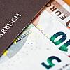 Sparen war wohl noch nie so unattraktiv wie im Moment. Auch Kommunen macht der Negativzinssatz von durchschnittlich 0,5 Prozent zu schaffen.
