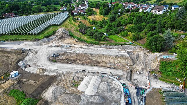 Bild 2: Aktuelle Drohnenfotos: So sieht es auf der Baustelle an der gesperrten „Müllstraße“ aus