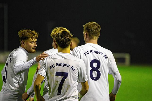 Bild 15: Unsere Bildergalerie der Landesliga-Partie zwischen dem FC Singen 04 und dem FC Königsfeld