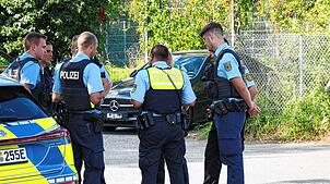 Während des laufenden Fußballspiels: Auf dem Gelände des Türk SV in Konstanz kommt es zu einem größeren Polizeieinsatz. Auch ein ...