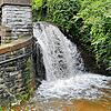 Viel Wasser führt in diesen Tagen der Nellenbach, der über dem Bahntunnel in den Stadtgraben fließt. Vor einigen Jahren hatte er schon ...