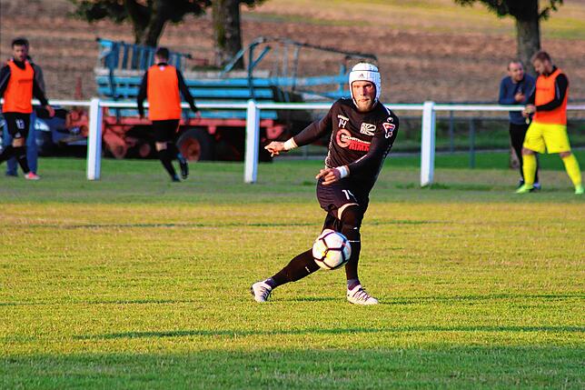 Patrick Peters, hier im Villinger Dress, spielt künftig für den FC Singen.