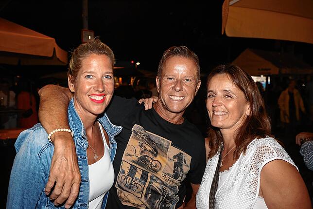 Bild 23: Party im Konstanzer Vorort: Auf dem Dingelsdorfer Herbstfest treffen sich Jung und Alt
