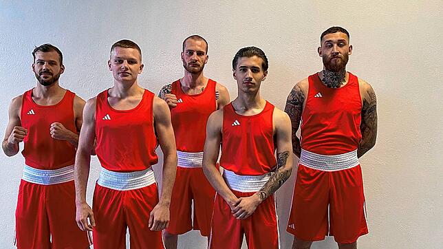 Diese Kämpfer des Boxclubs Singen nehmen an den Baden-Württembergischen Meisterschaften teil: (von links) Dima Abramovic, Louis Eger, ...
