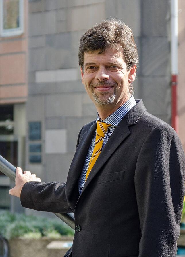 "Bürgerinnen und Bürger nehmen hier ein demokratisches Recht in Anspruch", sagt Bürgermeister Georg Riedmann über den Bürgerentscheid am ...