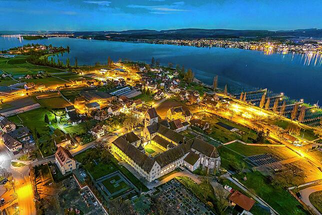 Erlebte sein goldenes Zeitalter zwischen 800 und 1100, strahlt aber noch heute: das Kloster Reichenau.