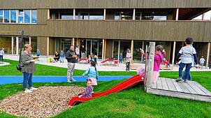 Seit Oktober 2023 ist die neue Kindertagesstätte am Bondelbach in Betrieb. Aktuell werden in den fünf Brigachtaler Einrichtungen 277 ...