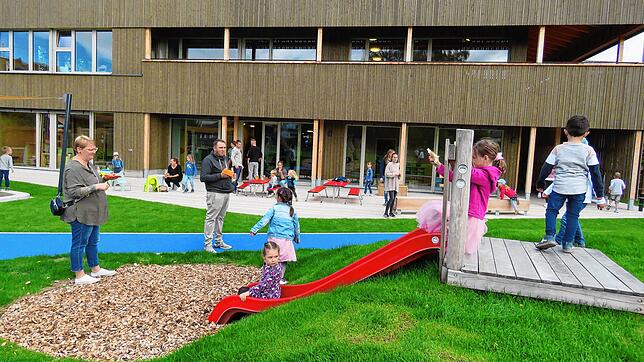 Seit Oktober 2023 ist die neue Kindertagesstätte am Bondelbach in Betrieb. Aktuell werden in den fünf Brigachtaler Einrichtungen 277 ...