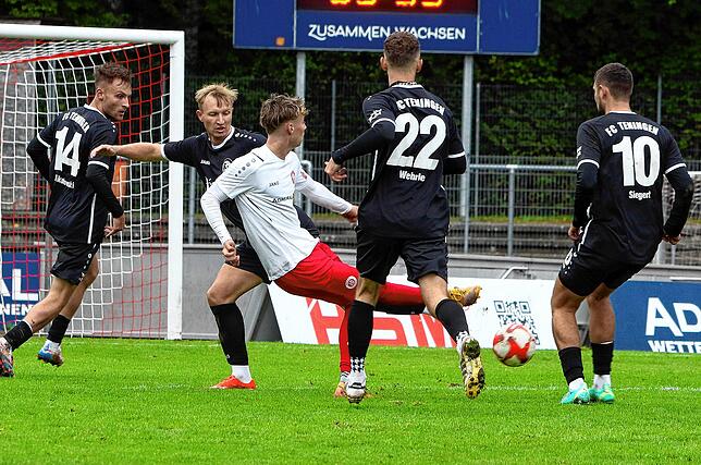 Bild 32: Der SC Pfullendorf besiegt FC Teningen mit 2:0! Wir haben die besten Bilder!