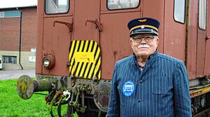Werner Wocher – hier ein Bild von November 2024 – engagiert sich für den Erhalt der einzigen grenzüberschreitenden Museumsbahn: Die ...