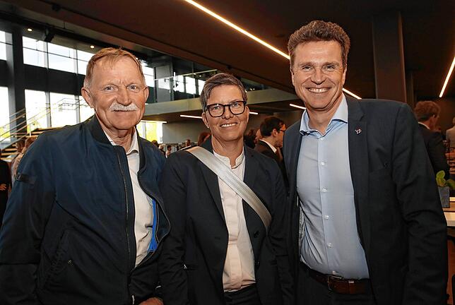 Peter Lang und Kirsten Kleinöder, Peter Lang Immobilien, und Eric Thiel, Geschäftsführer Marketing und Tourismus Konstanz GmbH.